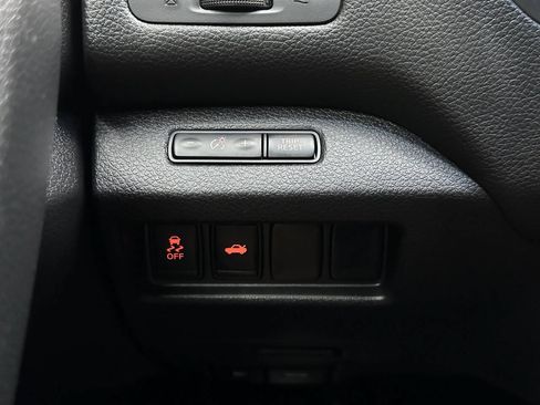 Used 2014 Nissan Altima 2.5 S w/ Display Audio Package FWD image 25