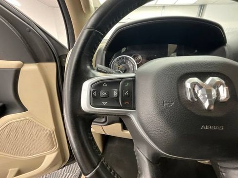 Used 2020 RAM 1500 Big Horn AWD/4WD image 17