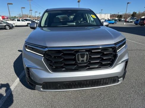 Certified 2025 Honda Pilot EX-L image 12