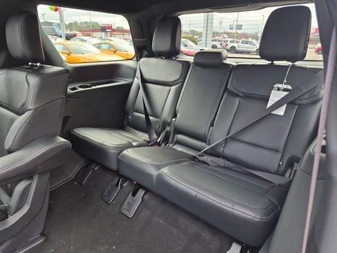 New 2026 Ford Expedition Platinum w/ Stealth Appearance Package image 17