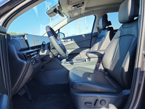 New 2026 Kia Sportage SX image 5