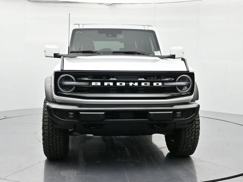 New 2025 Ford Bronco Outer Banks AWD/4WD image 2