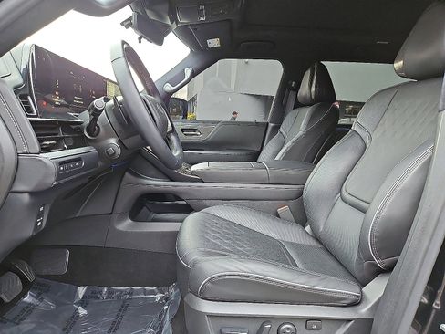 Certified 2025 INFINITI QX80 Autograph image 13