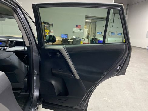 Used 2016 Toyota RAV4 LE image 26