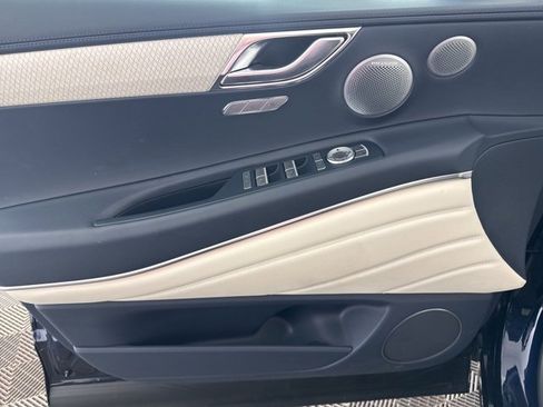 Used 2025 Genesis GV80 3.5T Prestige image 17