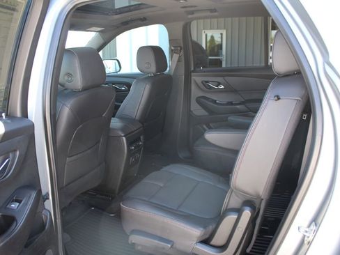 Used 2023 Chevrolet Traverse RS AWD/4WD image 49
