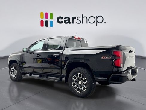 Used 2024 Chevrolet Colorado Z71 w/ Z71 Convenience Package 2 AWD/4WD image 3