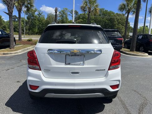 Used 2020 Chevrolet Trax Premier FWD image 9