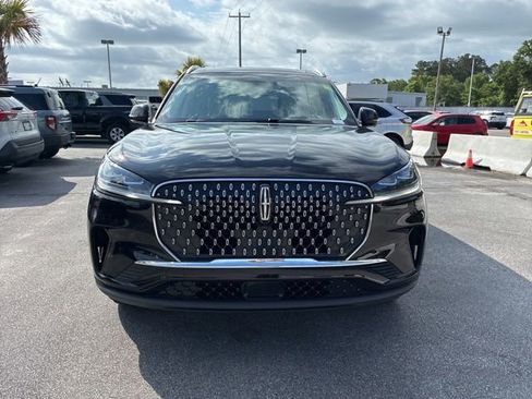 Certified 2025 Lincoln Aviator Reserve w/ Equipment Group 201A AWD/4WD image 8