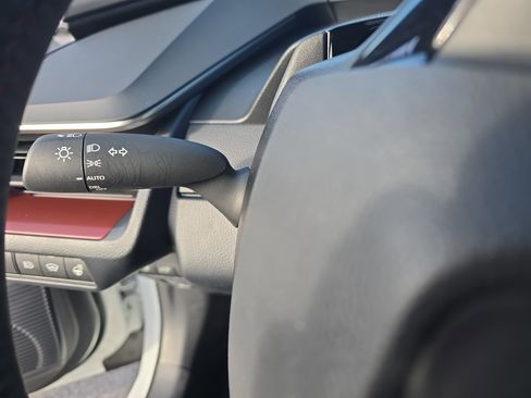 Used 2024 Toyota Prius Prime Premium image 28