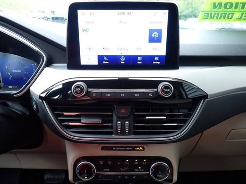 Certified 2022 Ford Escape SEL w/ Technology Package AWD/4WD image 29