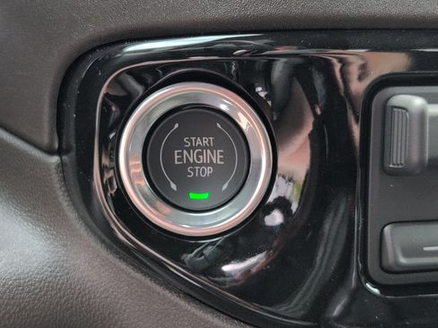 New 2026 Chevrolet Silverado 1500 LTZ w/ LTZ Premium Package AWD/4WD image 24