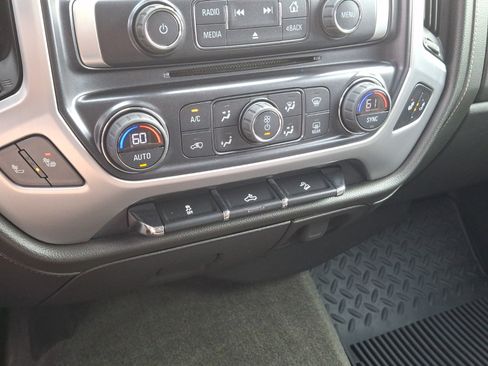 Used 2017 GMC Sierra 1500 SLE w/ SLE Value Package AWD/4WD image 15