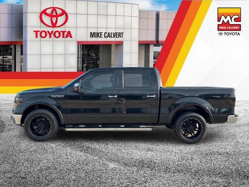 Used 2012 Ford F150 Lariat w/ Lariat Chrome Pkg RWD image 2