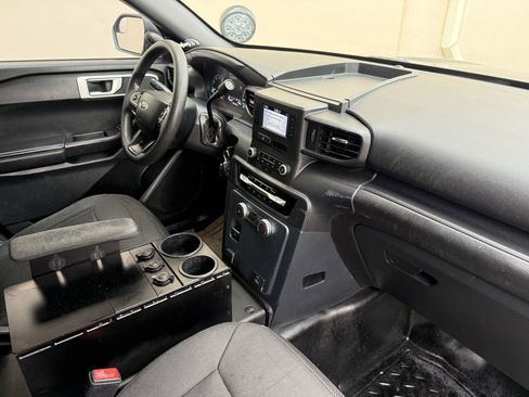 Used 2021 Ford Explorer 4WD Police Interceptor image 12
