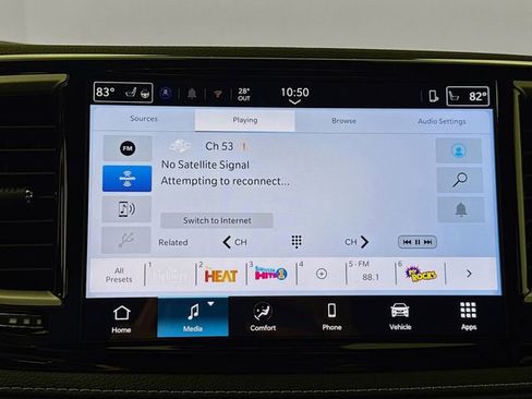 New 2026 Chrysler Pacifica Select image 17