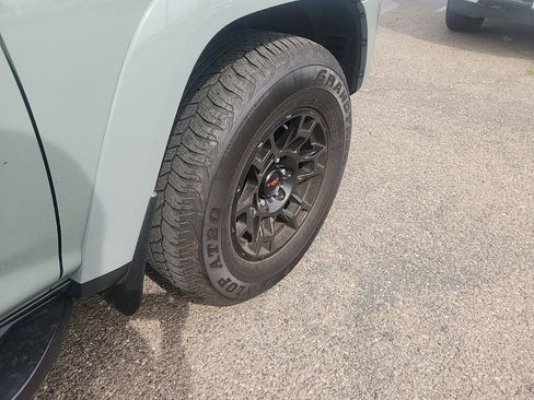 Used 2023 Toyota 4Runner TRD Off-Road Premium w/ Off Road Premium Plus Package image 17