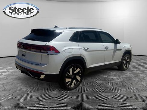 Used 2026 Volkswagen Atlas Cross Sport SE FWD image 5