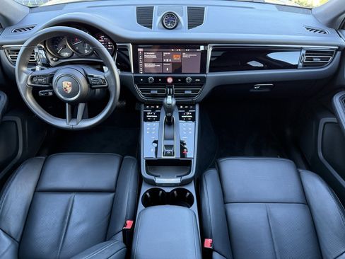 Used 2025 Porsche Macan image 14