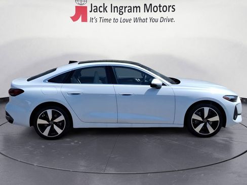 New 2025 Audi A5 2.0T Prestige image 6