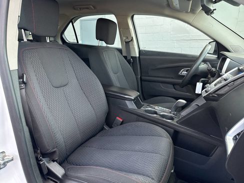 Used 2013 Chevrolet Equinox LS image 24
