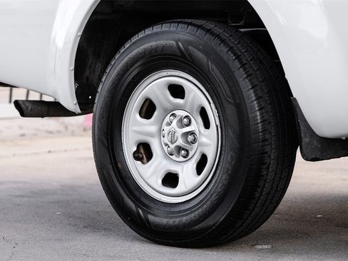 Used 2019 Nissan Frontier S image 50