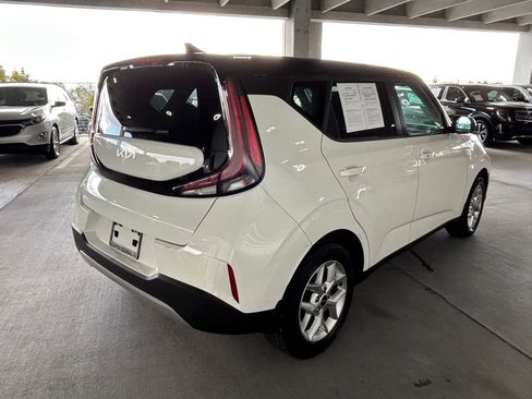 Used 2023 Kia Soul S image 5
