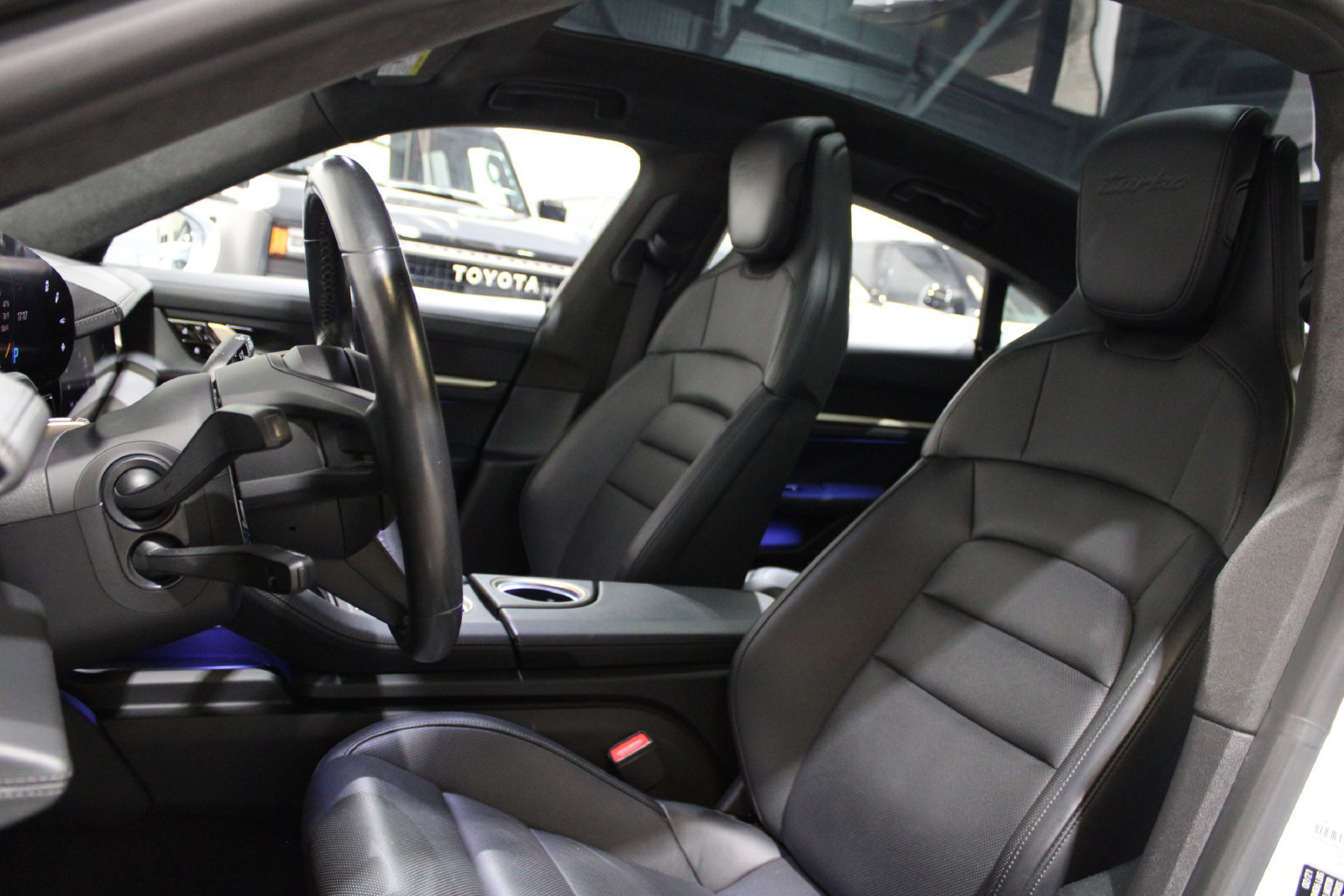Used 2021 Porsche Taycan Turbo AWD/4WD image 25