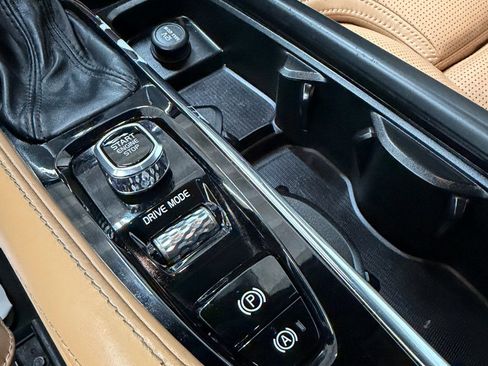 Used 2018 Volvo XC90 T6 Inscription w/ Convenience Package image 27