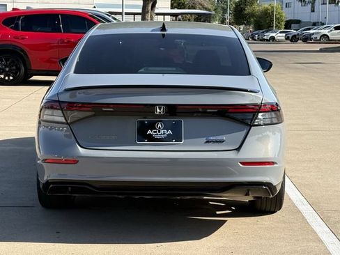 Used 2025 Honda Accord Sport image 5