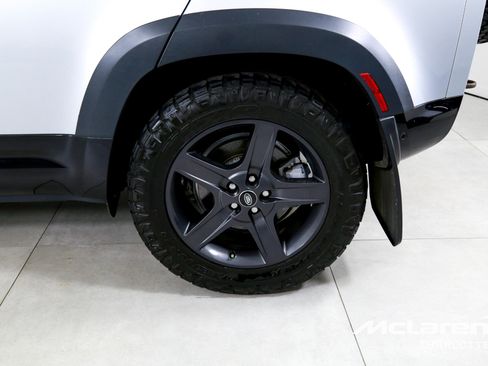 Used 2023 Land Rover Defender 110 X-Dynamic SE image 34