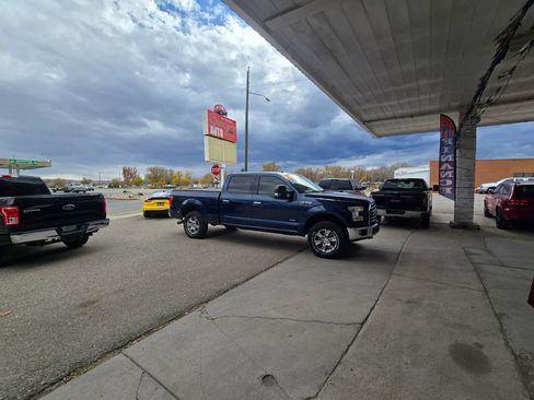 Used 2017 Ford F150 XLT w/ Equipment Group 302A Luxury image 2