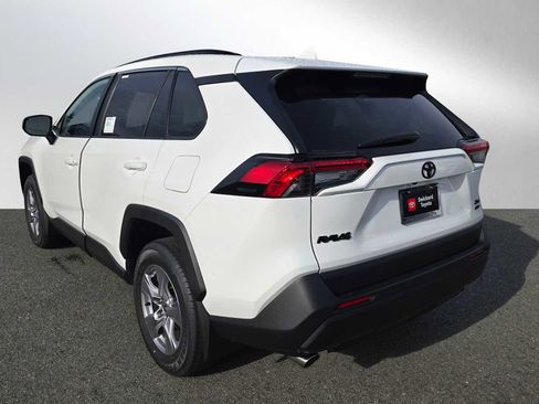New 2025 Toyota RAV4 XLE image 5