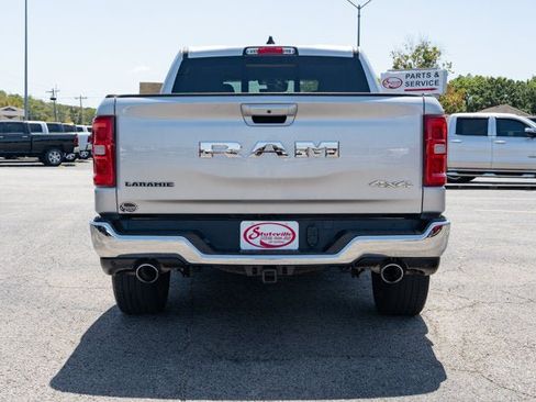 Used 2026 RAM 1500 Laramie AWD/4WD image 4