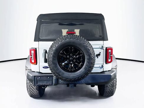 Certified 2023 Ford Bronco Wildtrak image 5