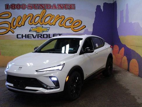 Certified 2025 Buick Envista Sport Touring w/ Experience Buick Package image 2