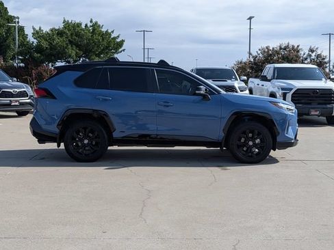 Used 2025 Toyota RAV4 XSE w/ Advanced Technology Package AWD/4WD image 4