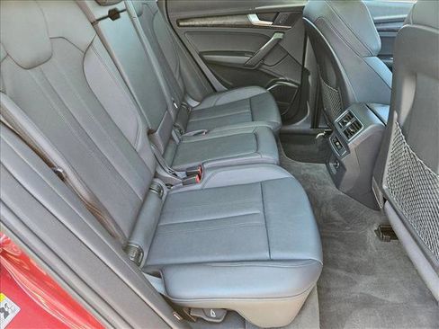 Used 2018 Audi Q5 2.0T Premium Plus w/ Premium Plus Package image 18