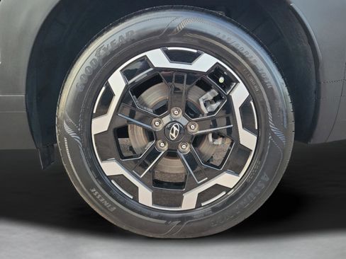 Used 2024 Hyundai Santa Fe SEL image 5