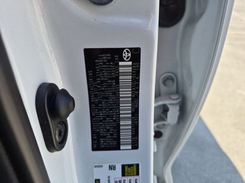 Used 2025 Toyota Corolla SE w/ SE Premium Package FWD image 25