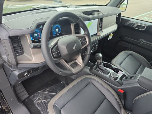 New 2026 Ford Bronco Outer Banks AWD/4WD image 13