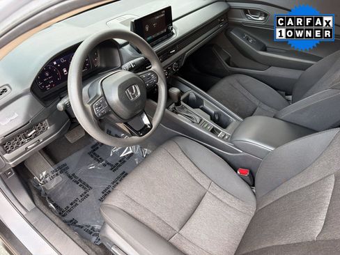 Used 2025 Honda Accord SE image 4