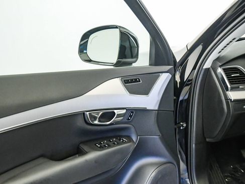 Certified 2025 Volvo XC90 B5 Core w/ Protection Package Premier AWD/4WD image 24