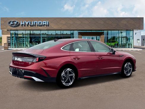 New 2026 Hyundai Sonata SEL AWD/4WD image 8