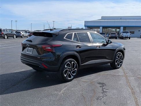 New 2026 Chevrolet Trax RS image 3