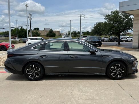 Used 2025 Hyundai Sonata SEL FWD image 6