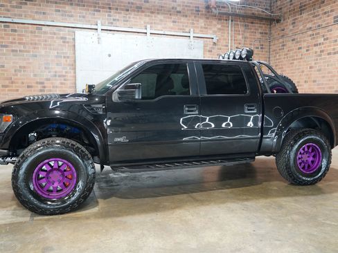 Used 2013 Ford F150 Raptor w/ Luxury Equipment Group image 19