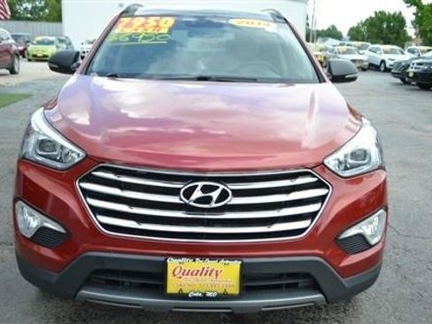 Used 2014 Hyundai Santa Fe GLS FWD image 3