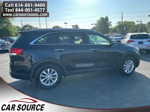 Used 2017 Kia Sorento AWD image 10
