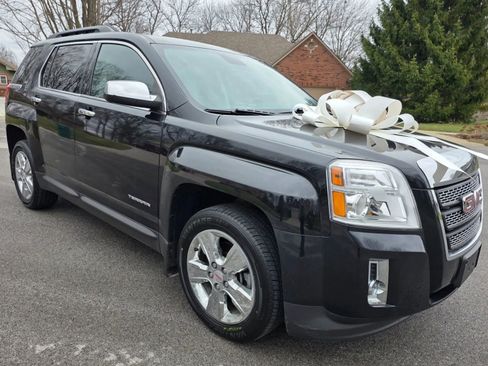 Used 2015 GMC Terrain SLT w/ Chrome Edition image 3